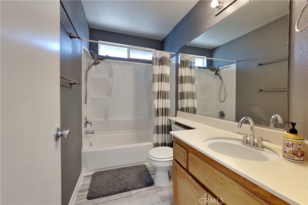 1219 Mohr Cir, Manteca, CA 95337