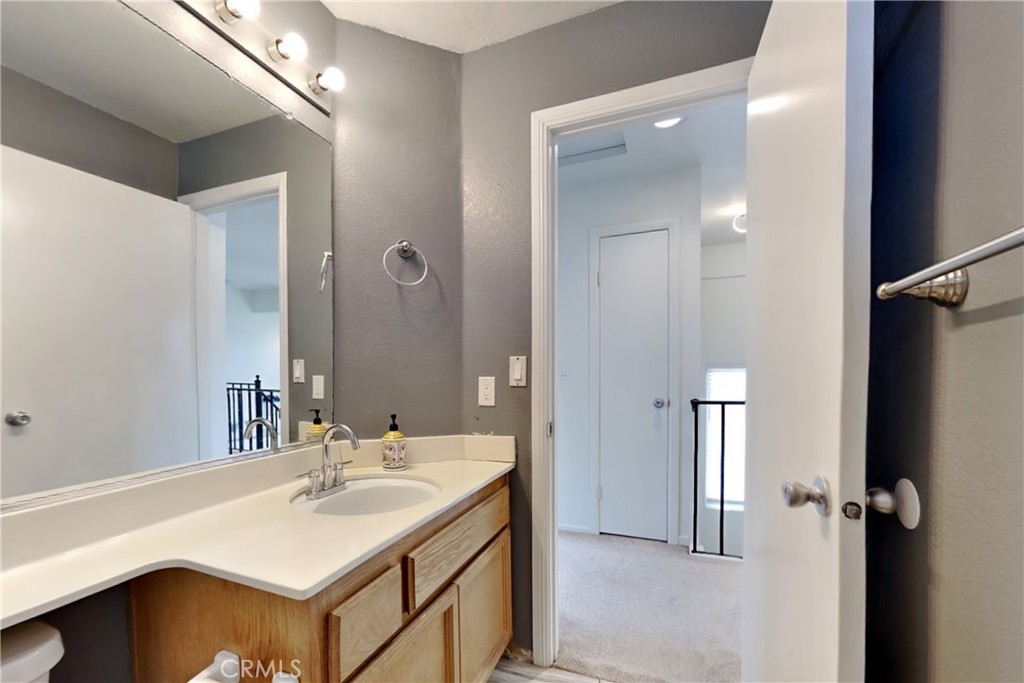 1219 Mohr Cir, Manteca, CA 95337