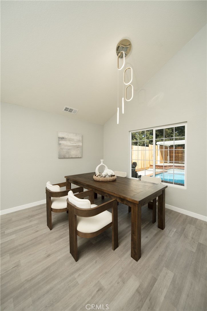 1724 Bergen Dr, Modesto, CA 95350