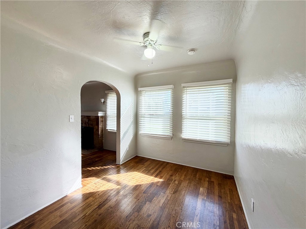 2201 F, Merced, CA 95340