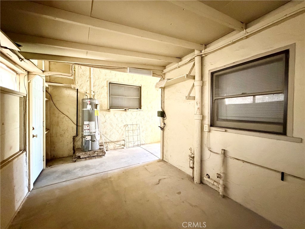 2201 F, Merced, CA 95340