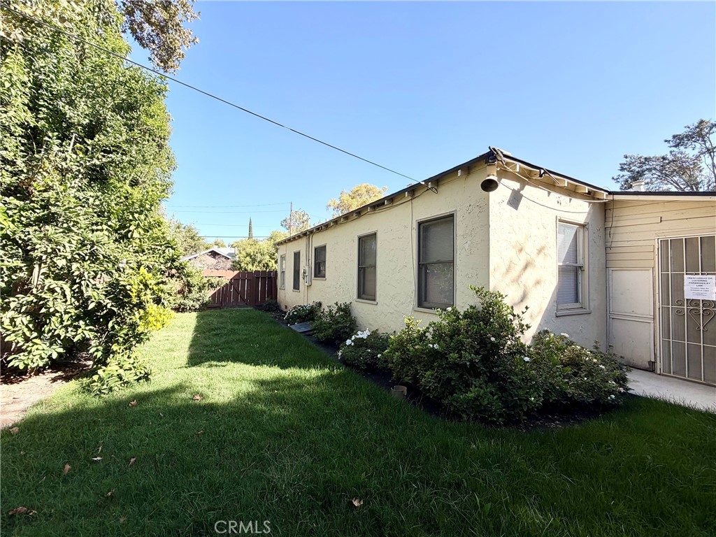 2201 F, Merced, CA 95340