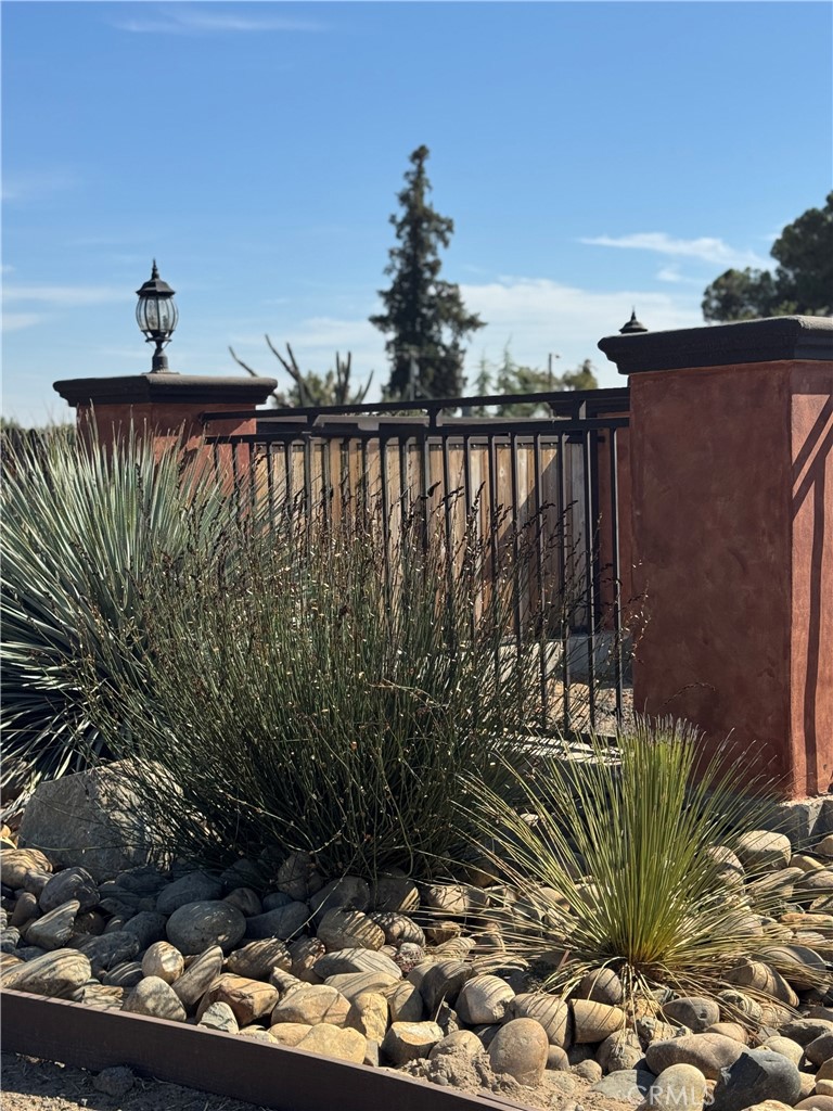 5200 N Gratton, Denair, CA 95316