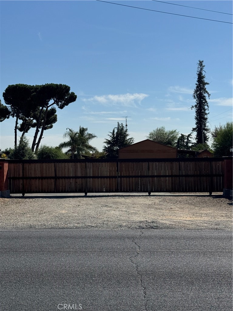 5200 N Gratton, Denair, CA 95316
