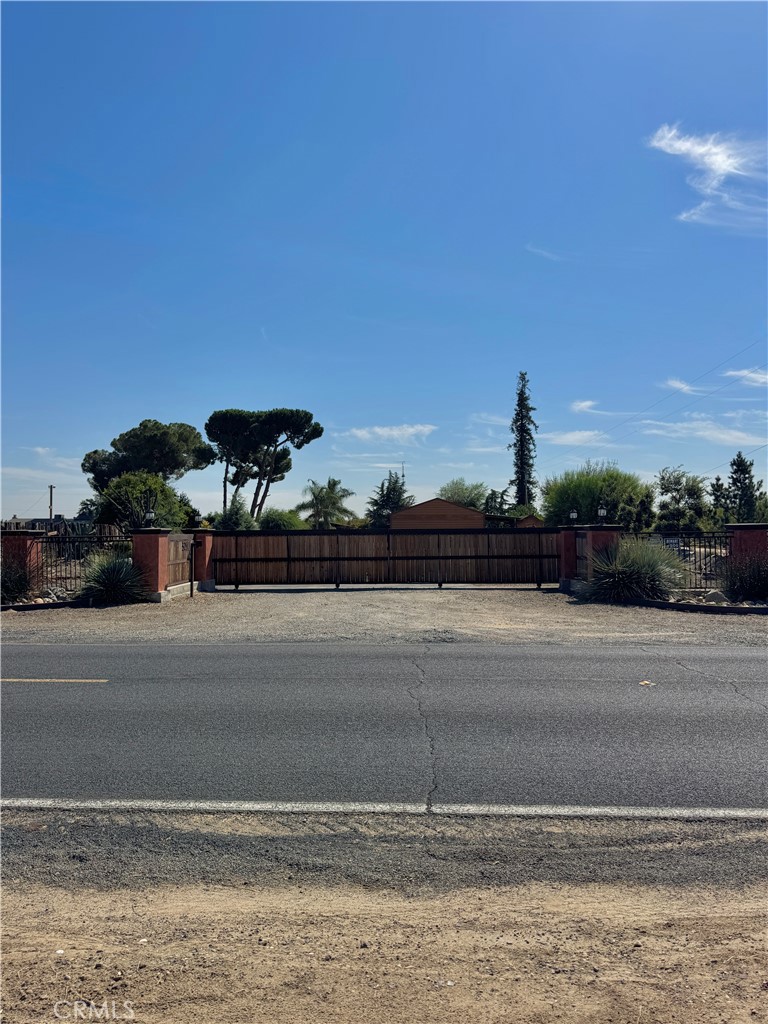 5200 N Gratton, Denair, CA 95316