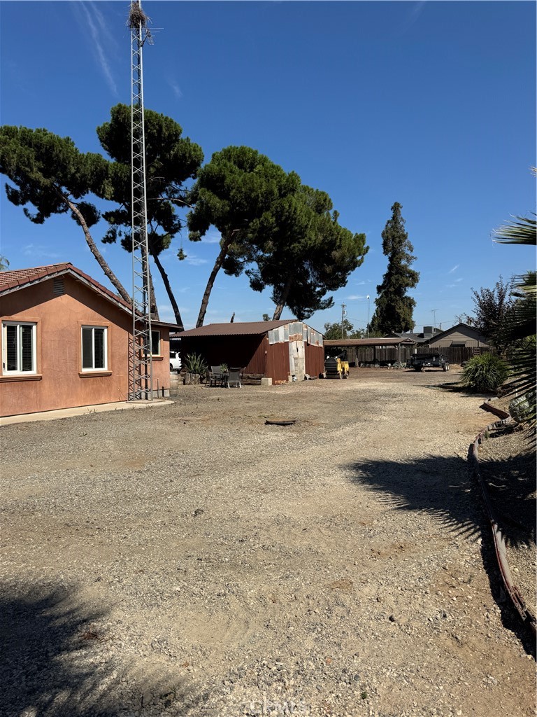 5200 N Gratton, Denair, CA 95316
