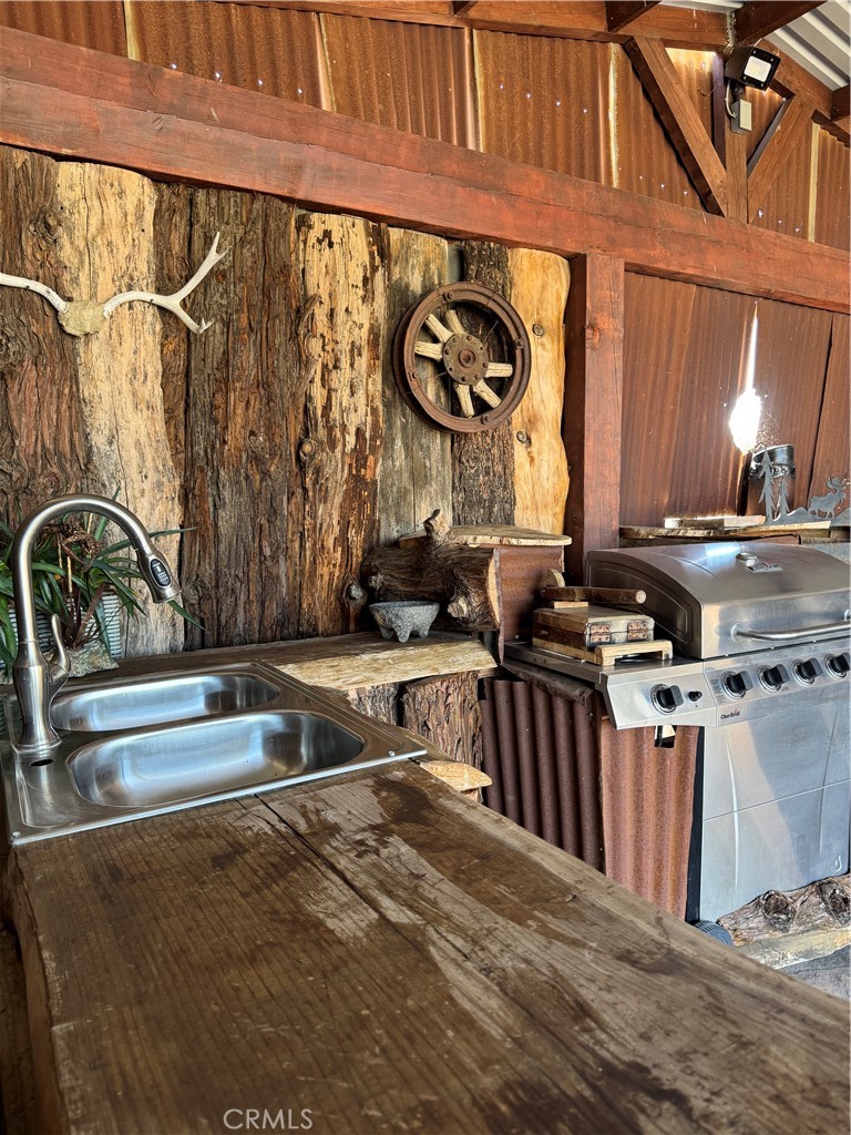 5200 N Gratton, Denair, CA 95316