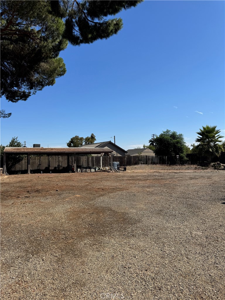 5200 N Gratton, Denair, CA 95316