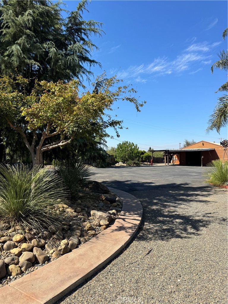 5200 N Gratton, Denair, CA 95316