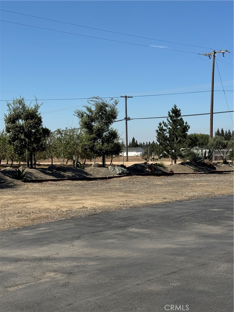 5200 N Gratton, Denair, CA 95316