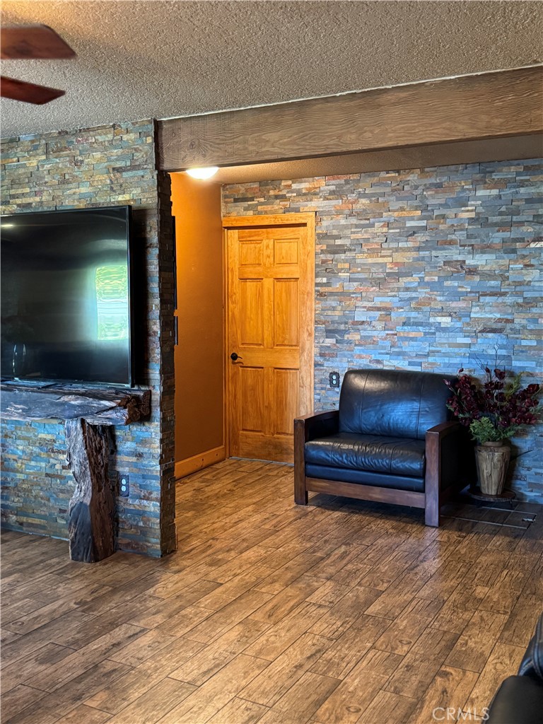 5200 N Gratton, Denair, CA 95316