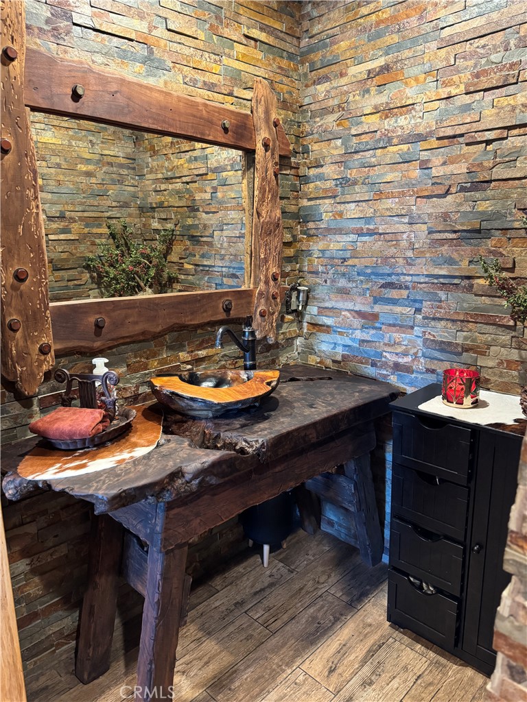 5200 N Gratton, Denair, CA 95316