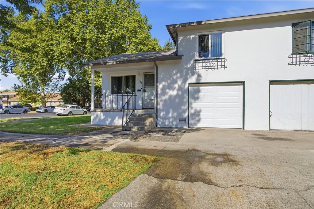 2205 O, Merced, CA 95340