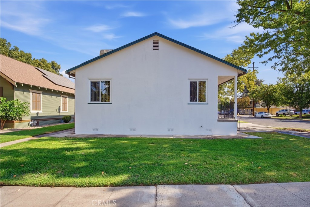 2205 O, Merced, CA 95340