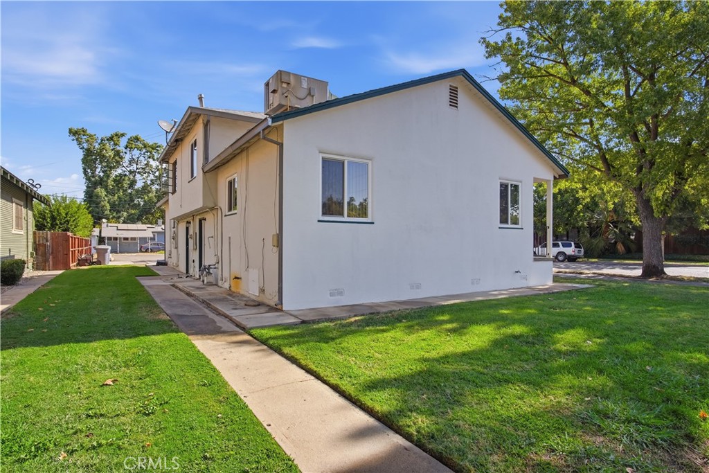 2205 O, Merced, CA 95340