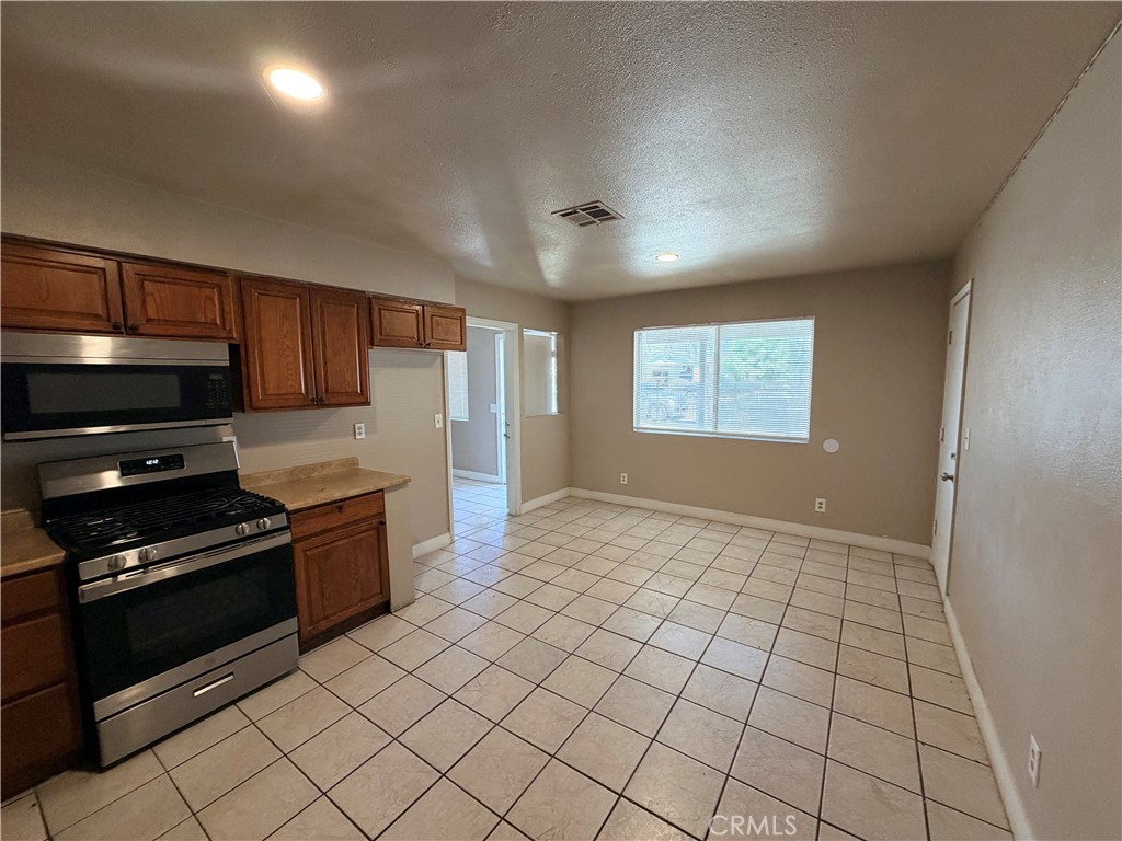 268 E 10th, Merced, CA 95341
