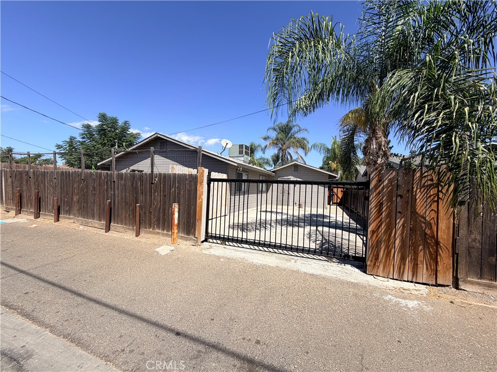 268 E 10th, Merced, CA 95341