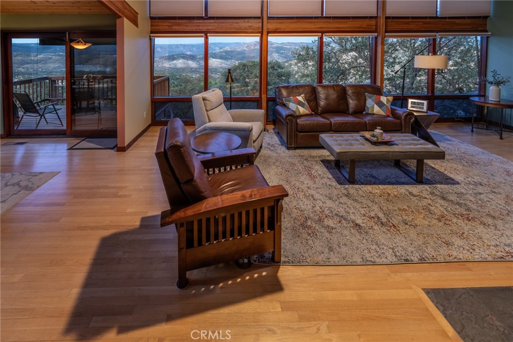 9256 Lazo Way, La Grange, CA 95329