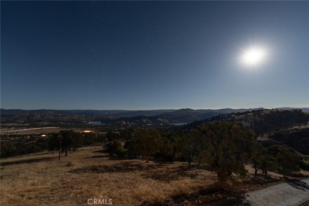 9256 Lazo Way, La Grange, CA 95329