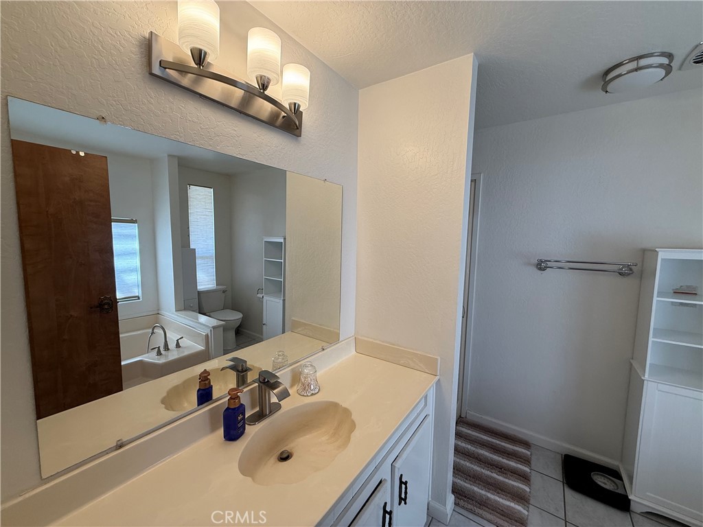 19960 American Ave #16, Hilmar, CA 95324