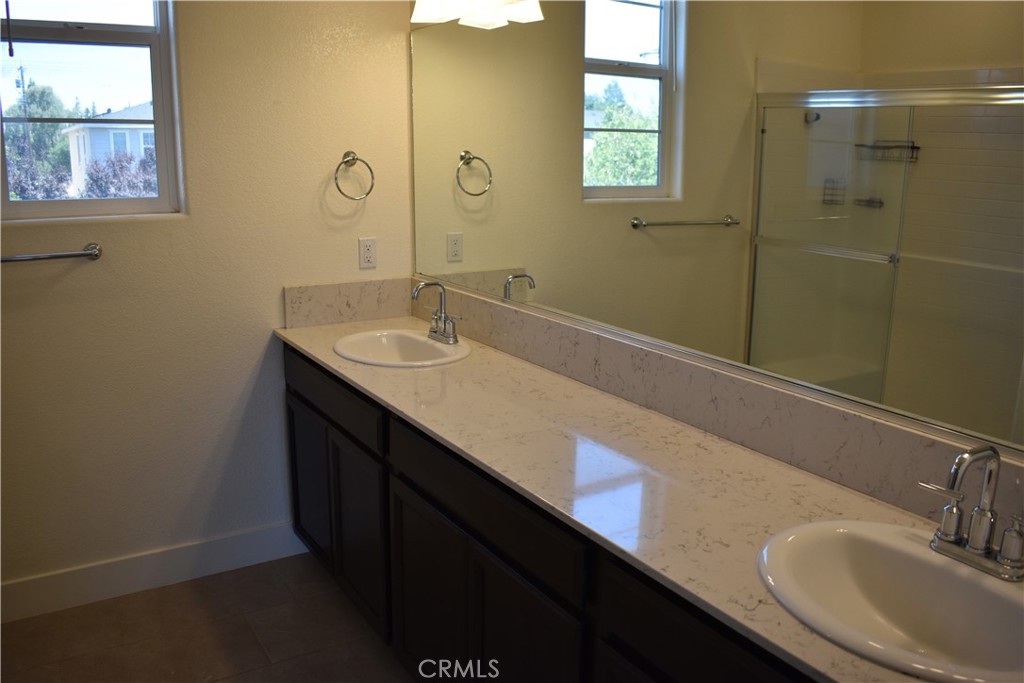 2382 Explorador, Merced, CA 95340