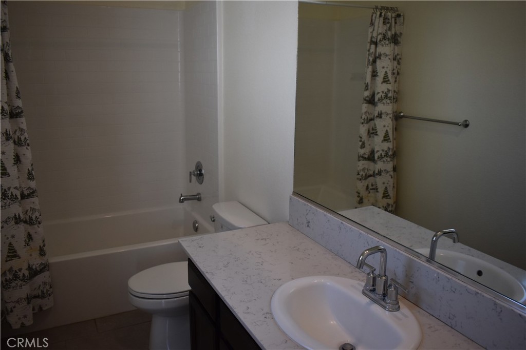 2382 Explorador, Merced, CA 95340