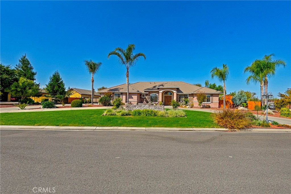 1923 Joeys Ct, Atwater, CA 95301