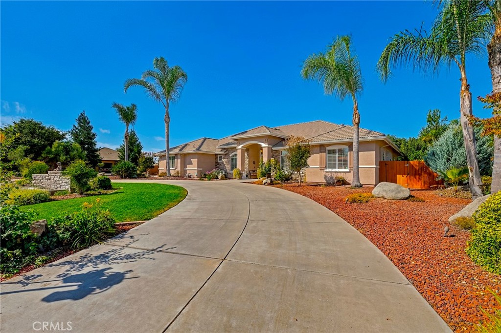 1923 Joeys Ct, Atwater, CA 95301