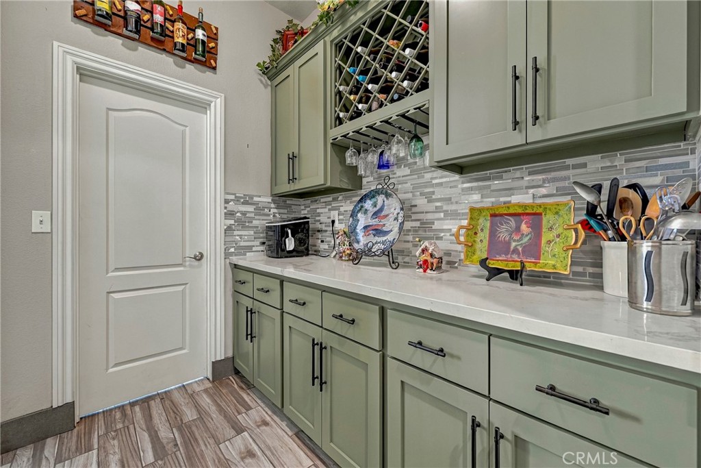1923 Joeys Ct, Atwater, CA 95301