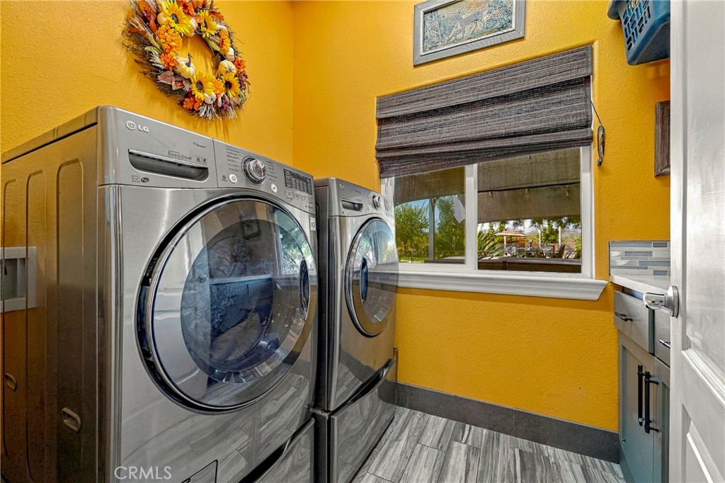 1923 Joeys Ct, Atwater, CA 95301