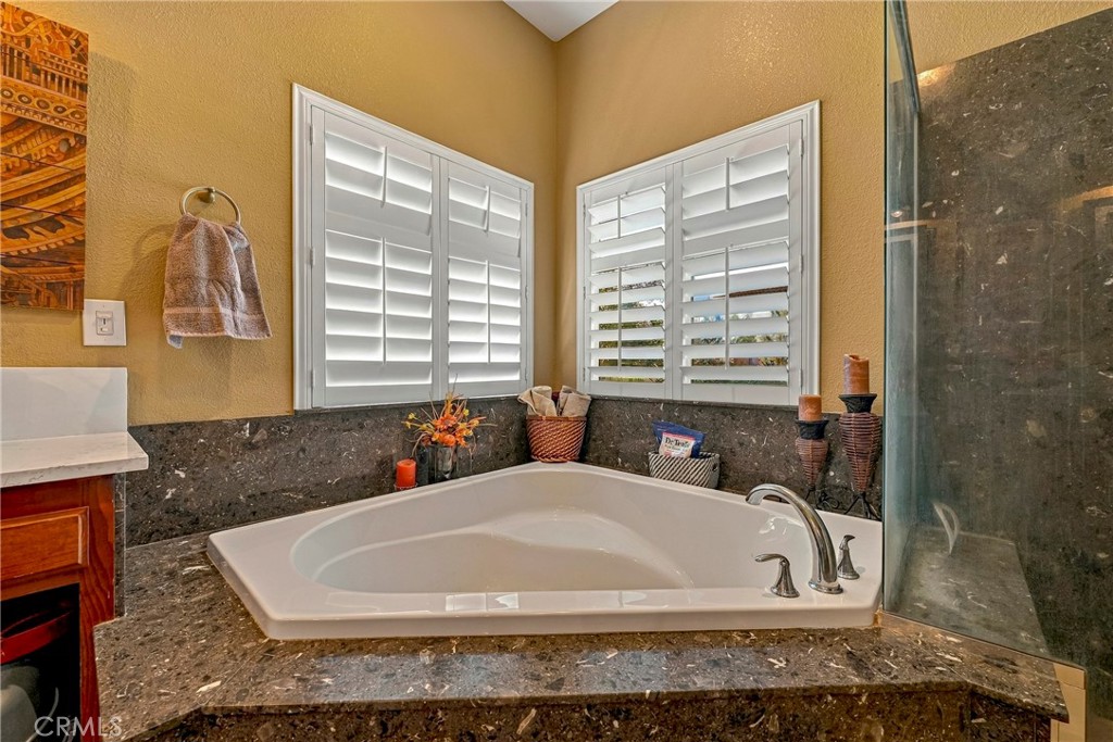 1923 Joeys Ct, Atwater, CA 95301