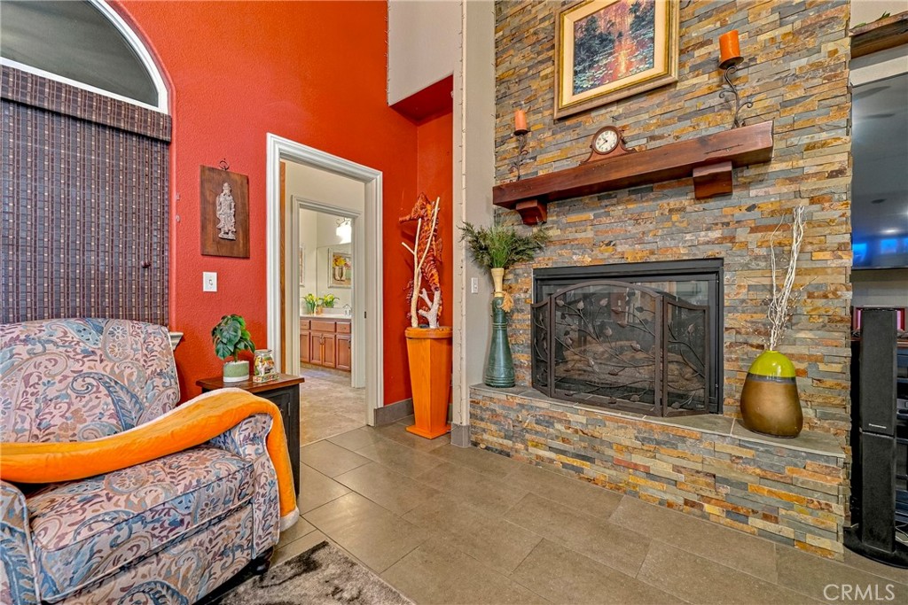 1923 Joeys Ct, Atwater, CA 95301