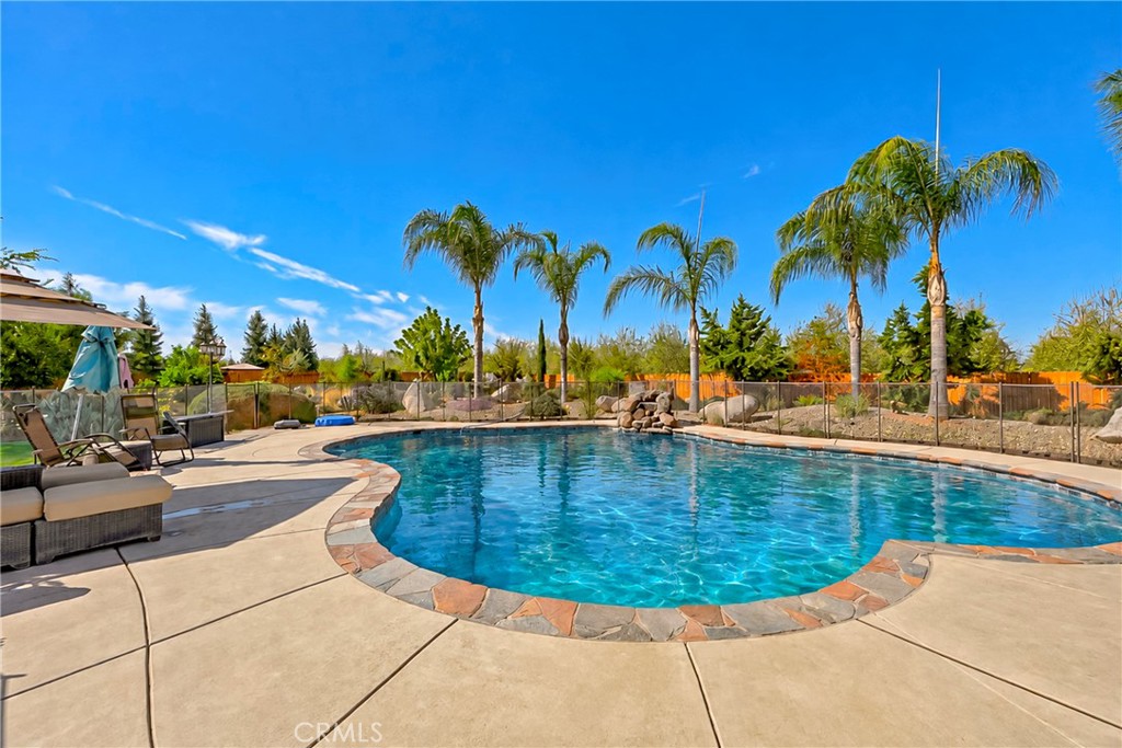 1923 Joeys Ct, Atwater, CA 95301