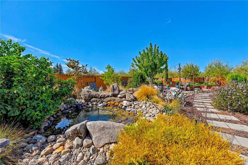 1923 Joeys Ct, Atwater, CA 95301