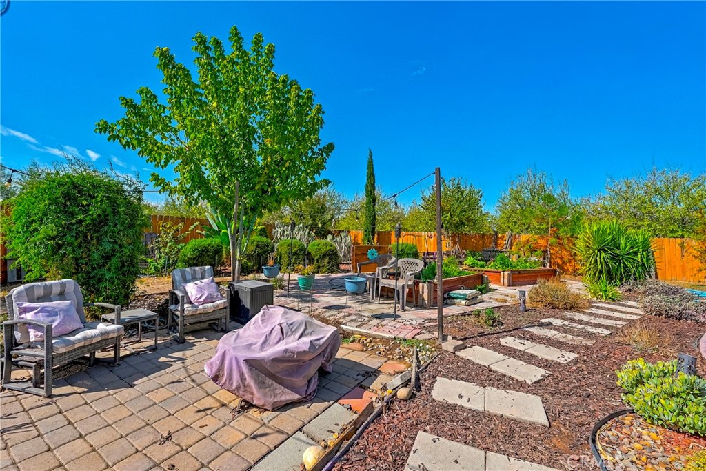 1923 Joeys Ct, Atwater, CA 95301