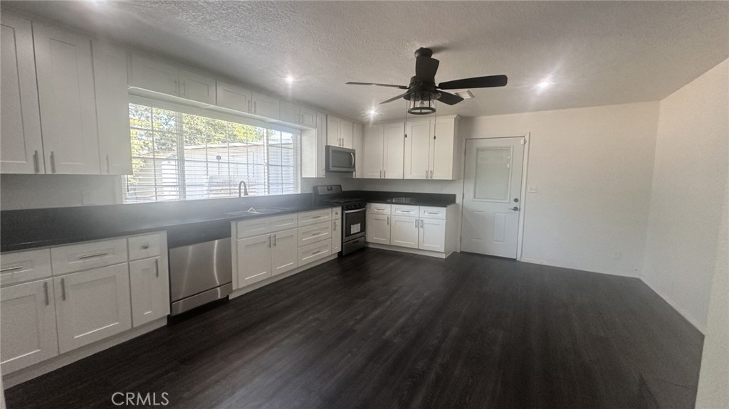 905 E Saginaw, Fresno, CA 93704