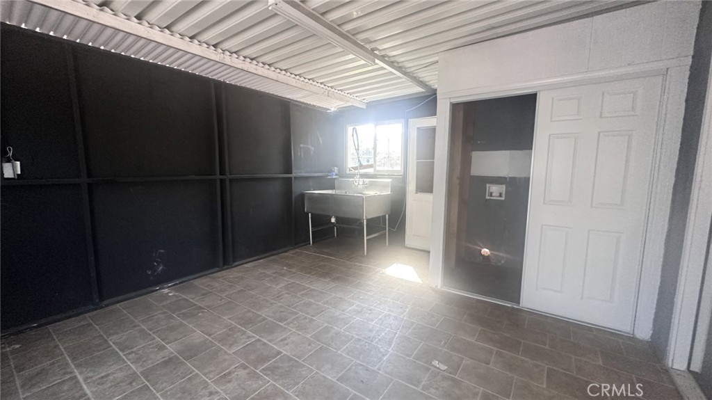 905 E Saginaw, Fresno, CA 93704