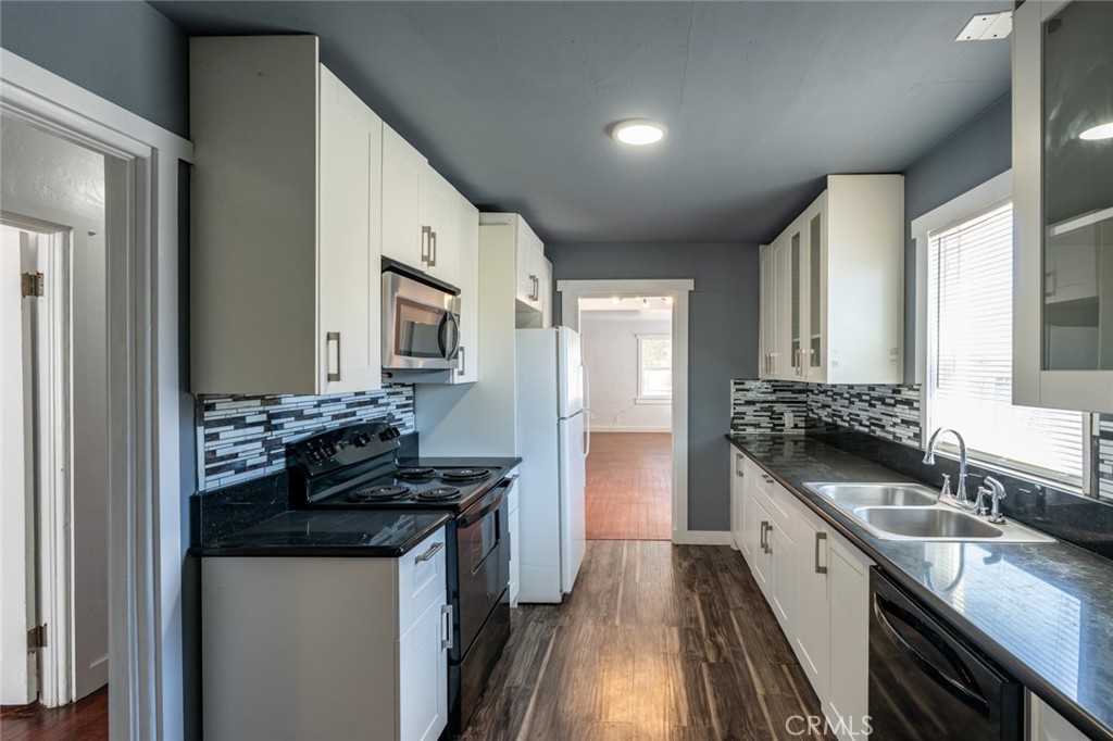 360 E 19th St, Merced, CA 95340