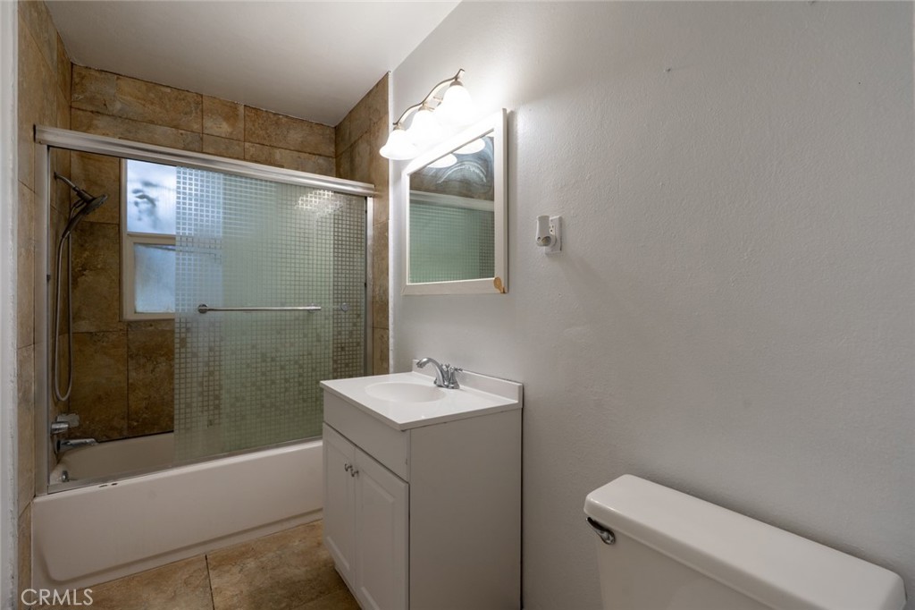 360 E 19th St, Merced, CA 95340