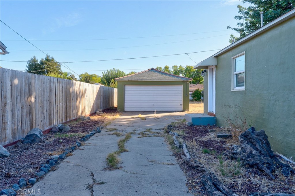 360 E 19th St, Merced, CA 95340