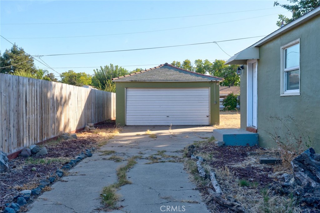 360 E 19th St, Merced, CA 95340