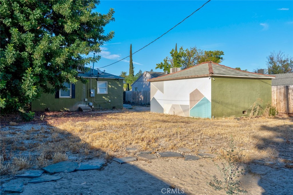 360 E 19th St, Merced, CA 95340