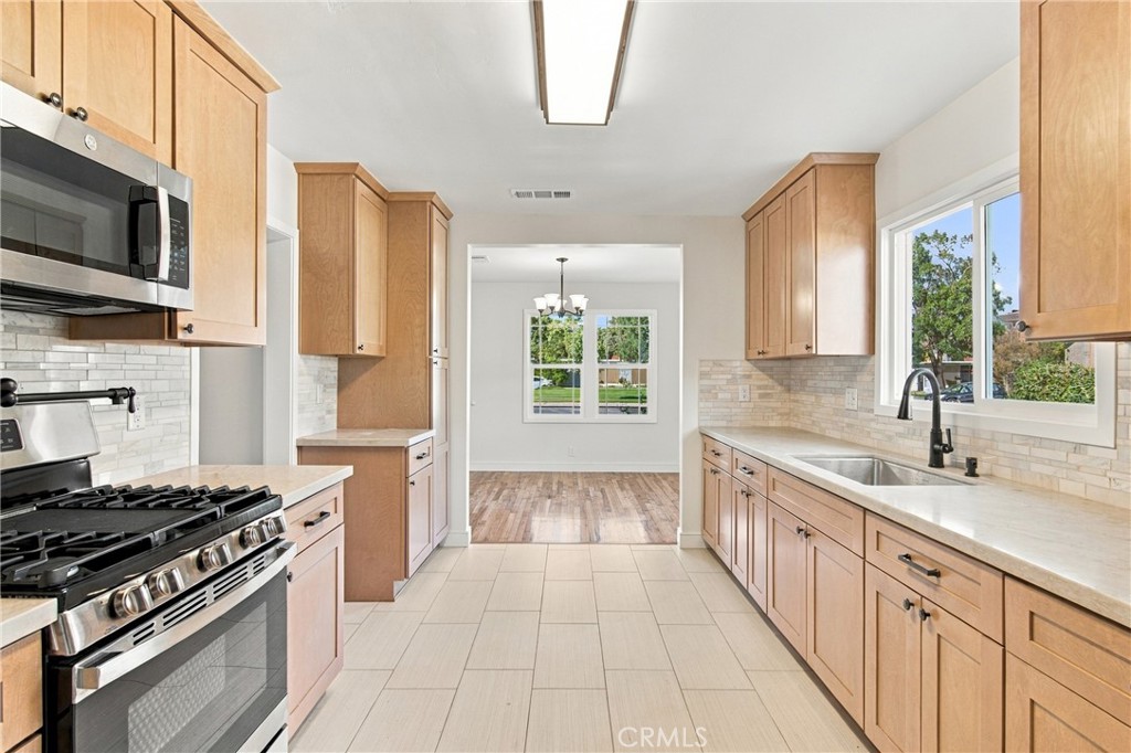 1438 W 19th, Merced, CA 95340