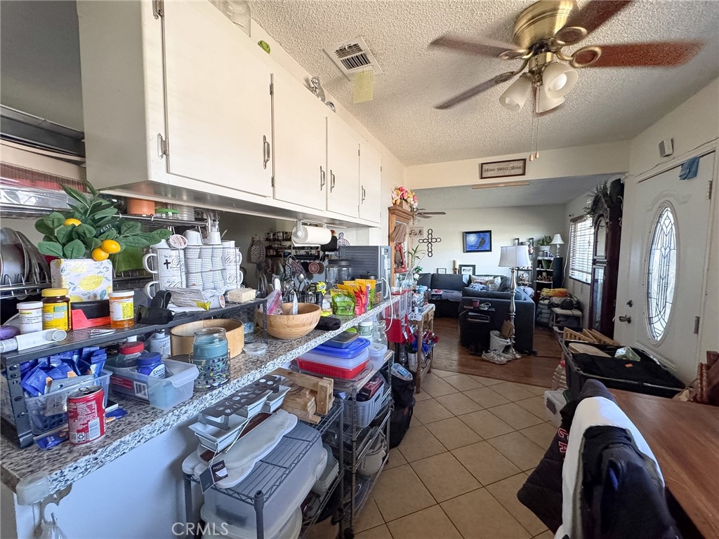1140 Front St, Livingston, CA 95334