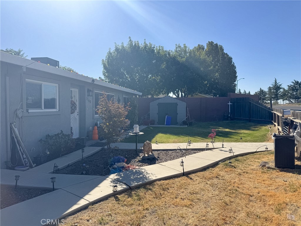 1140 Front St, Livingston, CA 95334