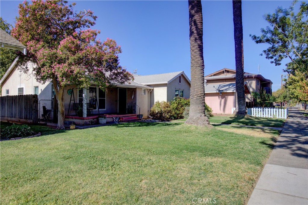 420 W 19th St, Merced, CA 95340