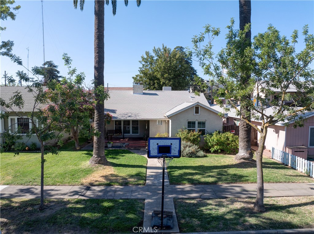 420 W 19th St, Merced, CA 95340