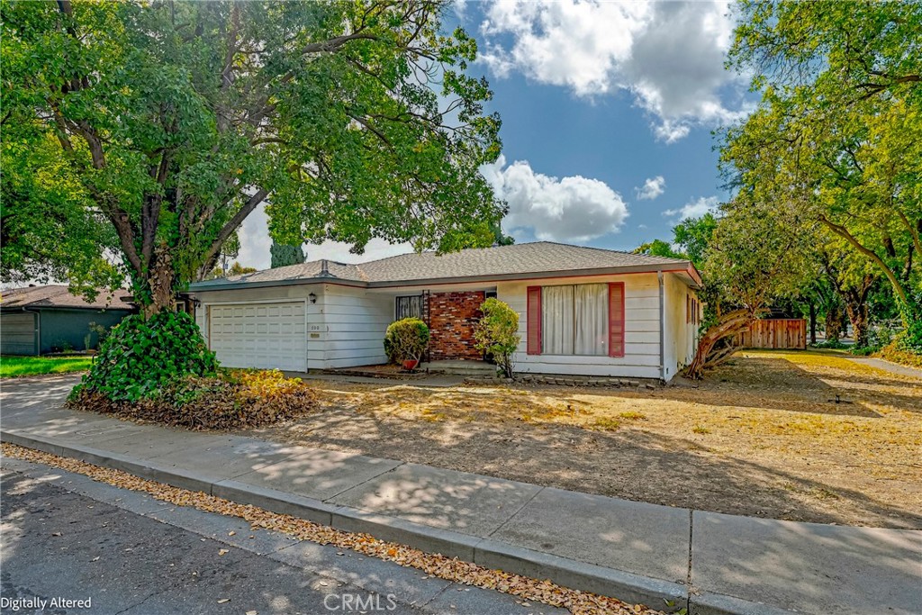 600 Dennis Ct, Merced, CA 95340