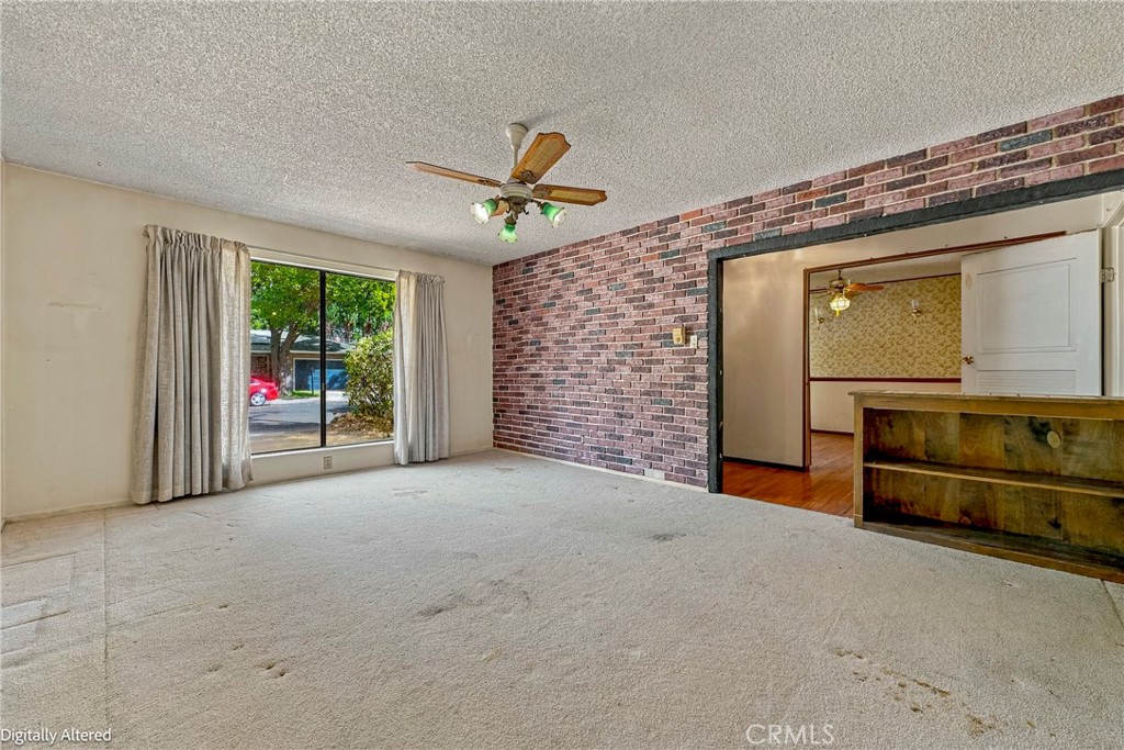 600 Dennis Ct, Merced, CA 95340