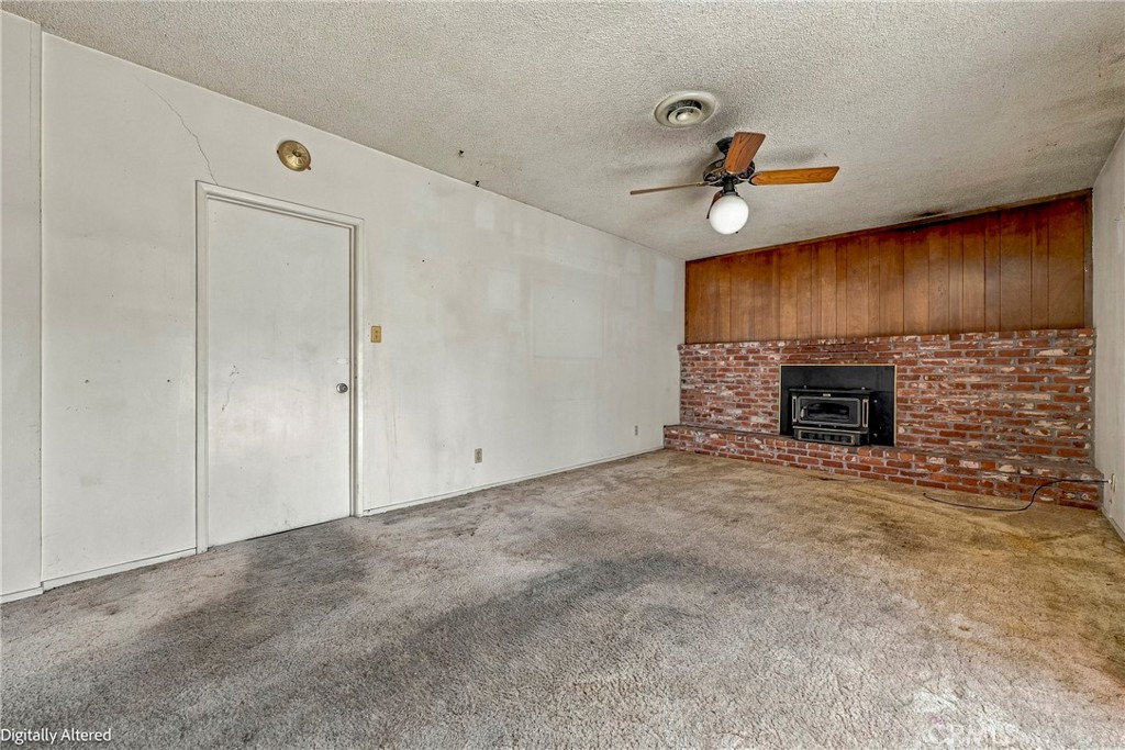 600 Dennis Ct, Merced, CA 95340